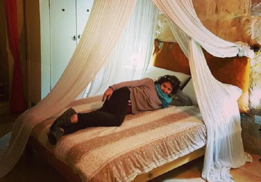 Neverovatna ispovest žene (41) koja voli mlađe muškarce: "Ima toliko usamljenih mladunaca, a ja sam željna"