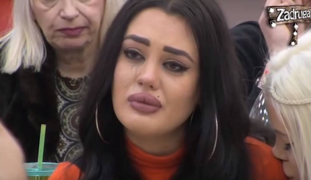 Ana Korać se KLELA u mrtvog oca i lagala?! Postoji snimak koji to dokazuje! Hvataće se za glavu I NJENA MAMA