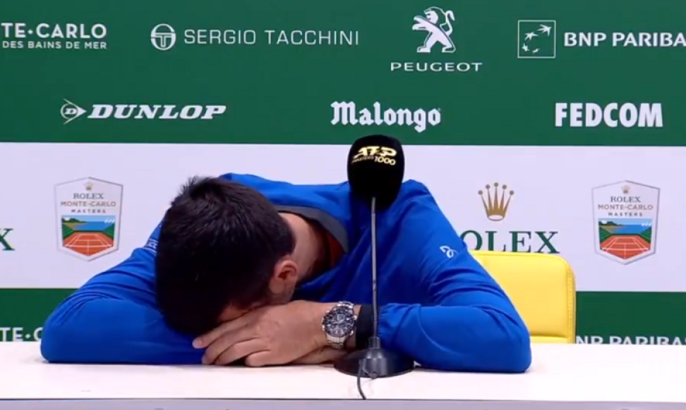 Cela sala vrištala je od smeha na Đokovićevu reakciju! (VIDEO)