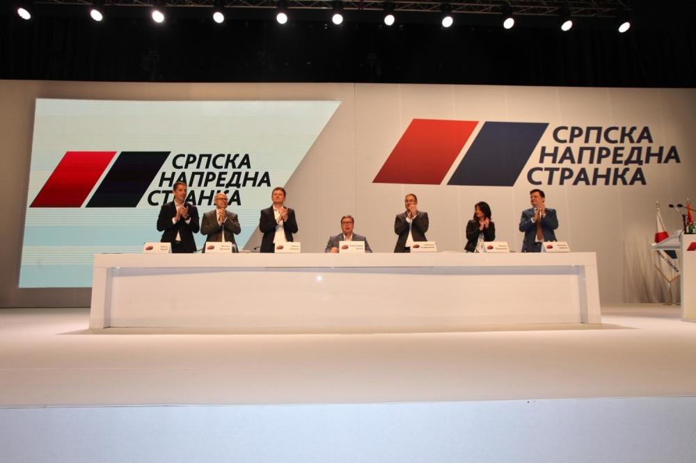 Vučić na sednici SNS: Ako idemo na izbore, idemo da ih pobedimo uverljivije nego ikad! (VIDEO)
