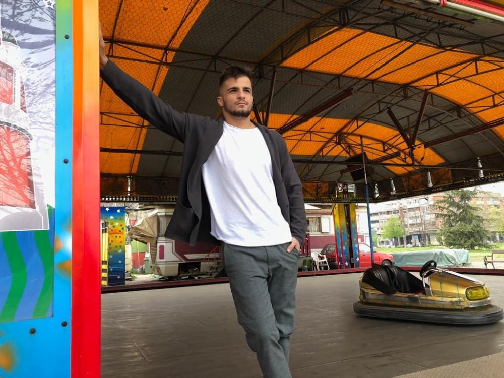 LAPSUS BEND PORUČUJE: SKOTE, JOŠ TE VOLIM!