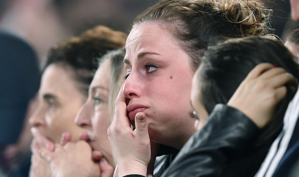 Pored ispadanja iz Lige Šampiona i akcije u klubu su počele drastično da padaju!