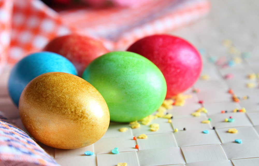 Uskršnja jaja mogu se farbati i u čaju, a evo kako izgleda proces