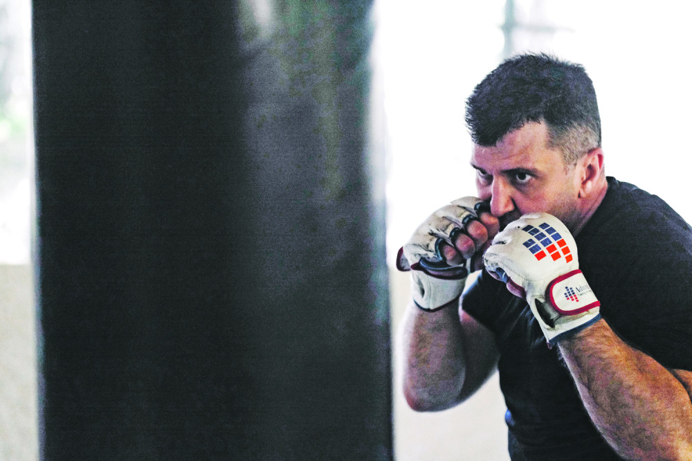 Uz "Ramštajn" trčim i udaram!