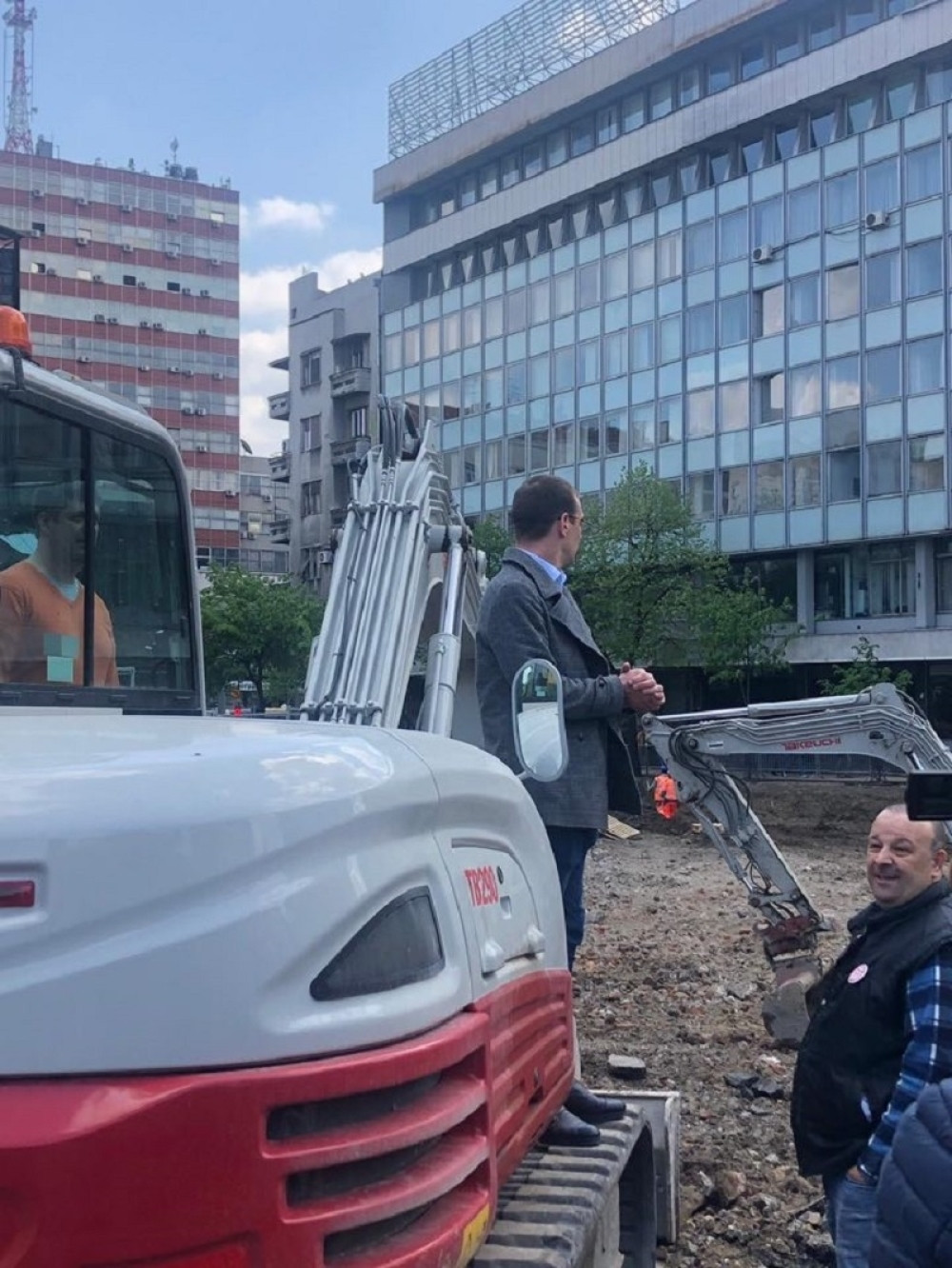 Đilasovci ponovo pravili nerede u centru grada, građani im viču kako vas nije SRAMOTA! (VIDEO)