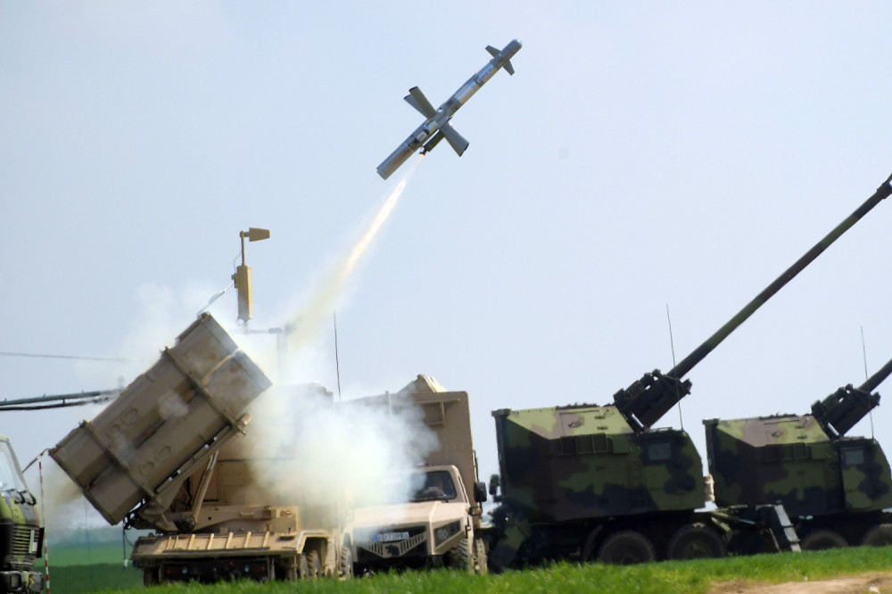 Najmoćnije kopneno oružje na svetu stiglo iz Rusije u Srbiju, čeka se i sedam jurišnih letelica (VIDEO)