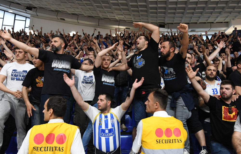 Uhapšeni huligani Budućnosti, plaćeni da zagorčaju život srpskim turistima