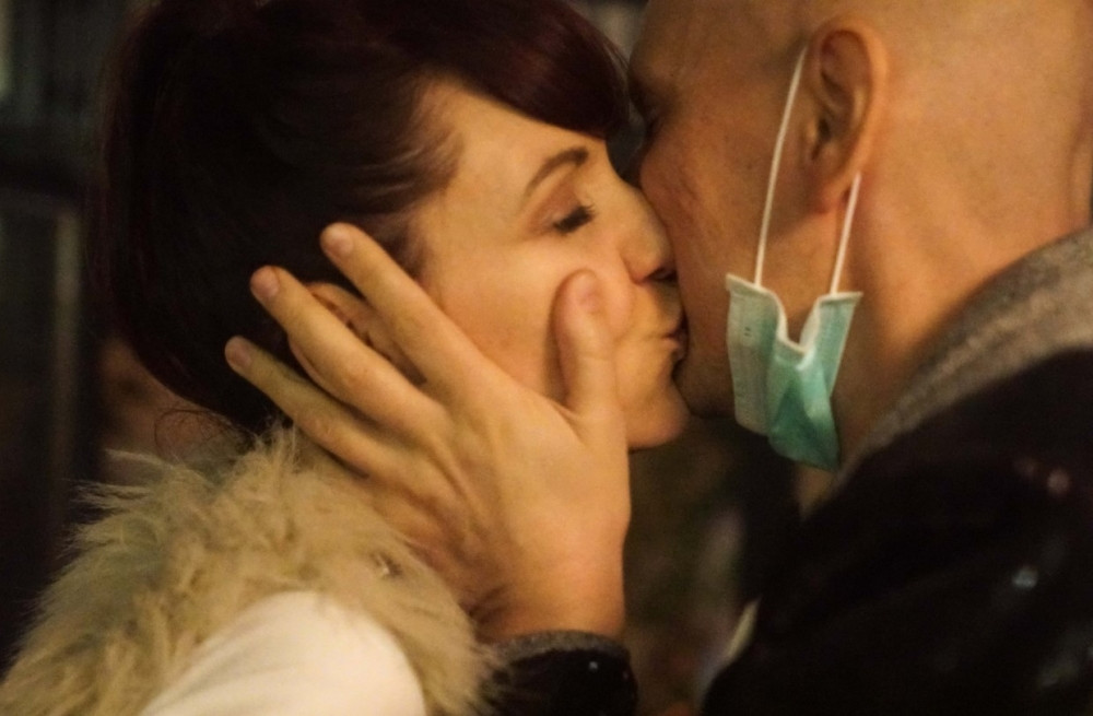 Tragedija naše voditeljke! Otvorenim pismom objasnila sve o SMRTI SUPRUGA, pa objavila OPROŠTAJNU pesmu koju je snimio za nju i decu!