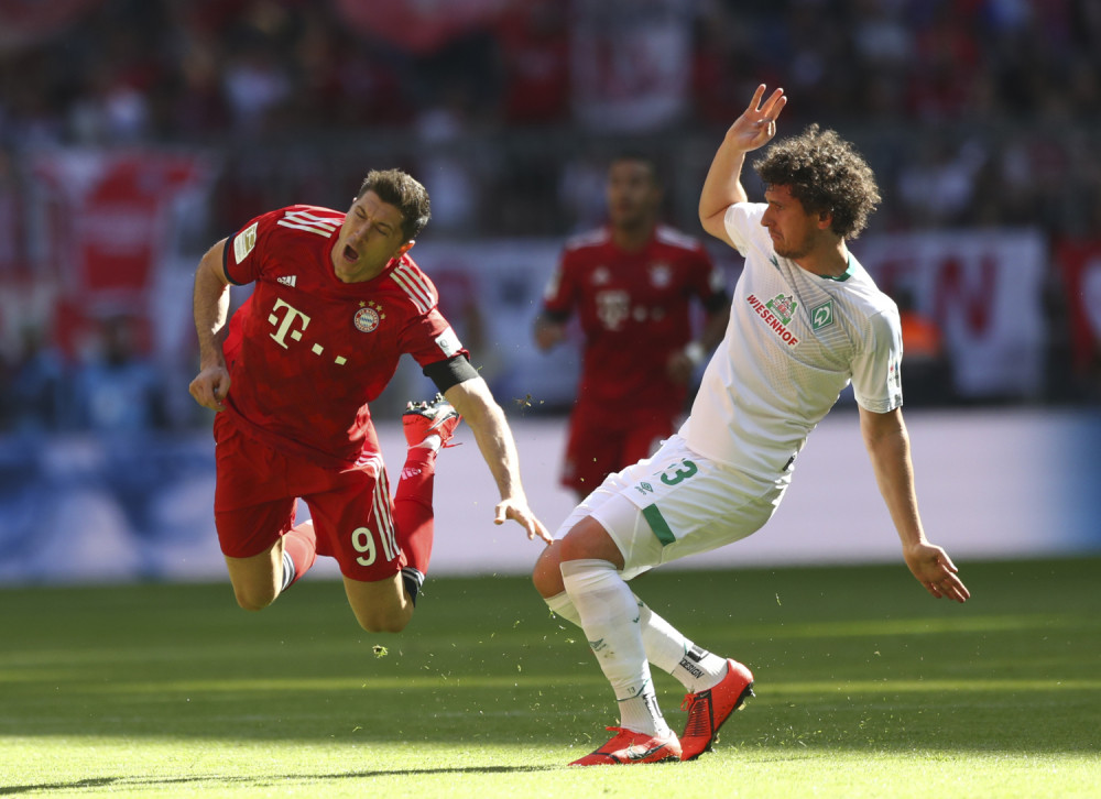 Srbin pocrveneo, Bajern jedva sa igračem više! (FOTO + VIDEO)