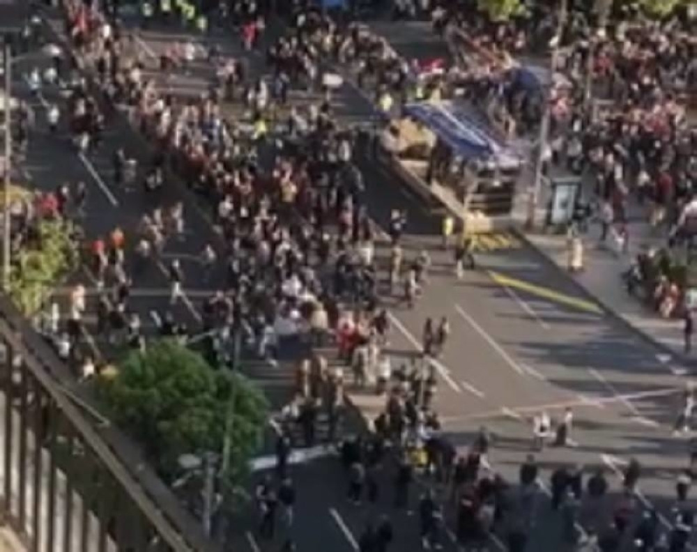 Đilas, Boško i Jeremić izveli na ulicu šaku jada! Građani pokazali šta misle o njima!