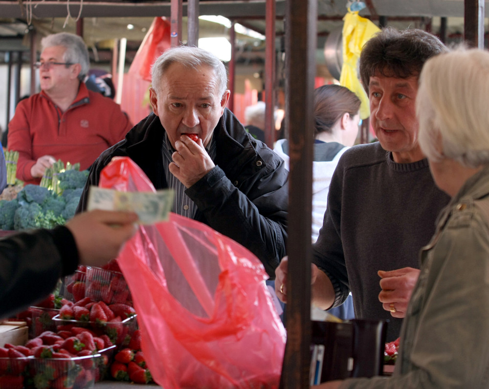 Krompir košta preko 100 dinara, luk je skuplji od banana, a tek slede drastični skokovi cena hrane!