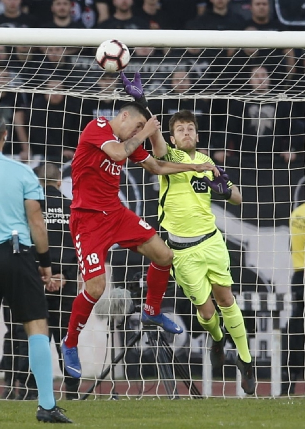 Nišlije uhvatile priključak za Zvezdom, Partizan sve dublje tone!