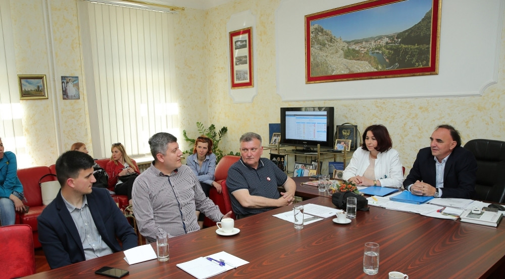 Humanitarna akcija “Asovi za decu Zapadne Srbije” donela bolnici u Užicu novi ultrazvučni aparat