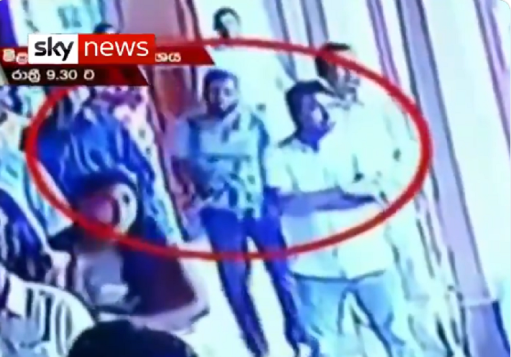 Ovo je snimak samoubice koji se razneo u crkvi? Svet je čekao da vidi njegov lik