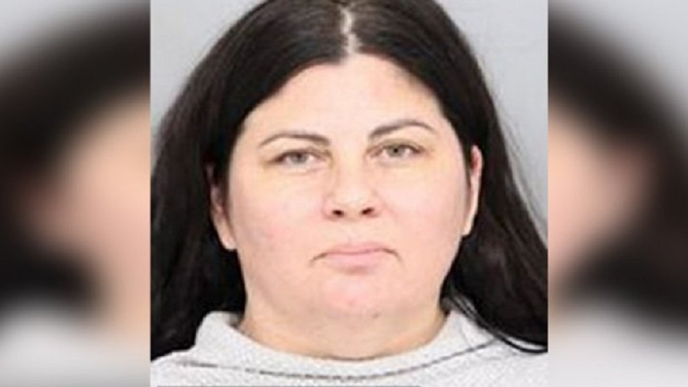 Majka troje dece imala seks sa dečakom (15), slučaj SABLAZNIO planetu, a tek na sudu... UŽAS! Poslala poruku mužu!