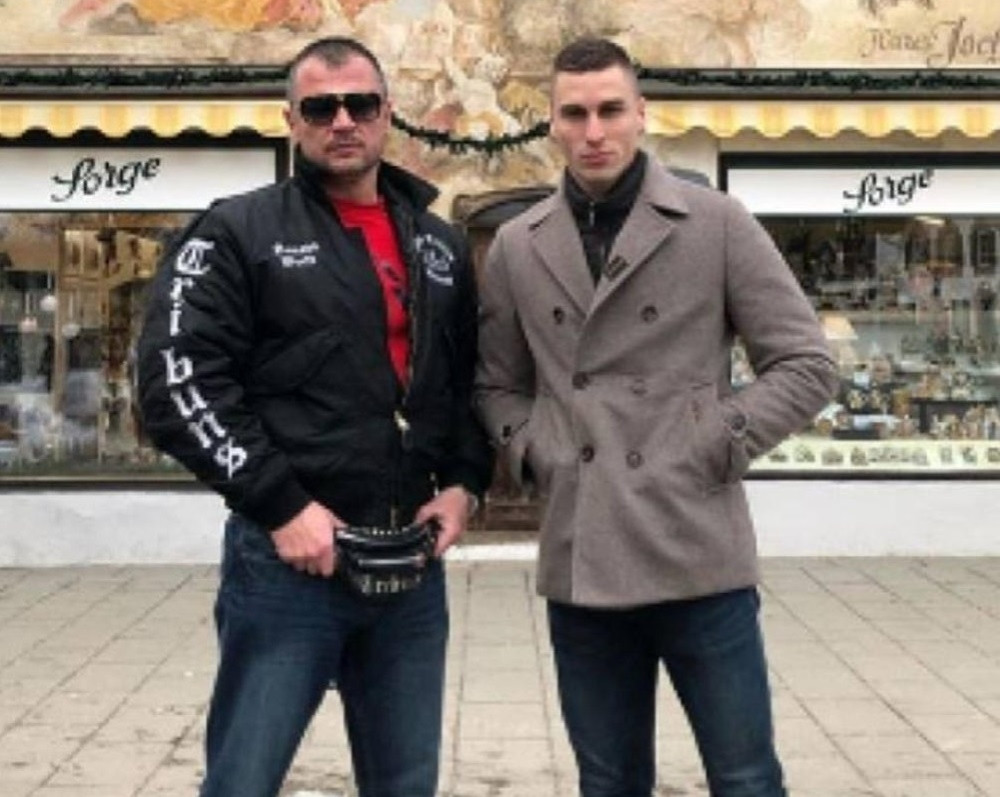 Ognjen Vranješ objavio sliku sa jednim od njih, a proglašeni su za treću najveću opasnost u Evropi! (FOTO)