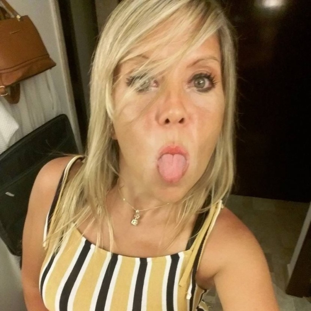 Novinarka Lorena umrla tokom s*ksa sa dečkom! U zanosu joj obmotao crevo od tuša oko vrata, a onda je krenuo pakao!