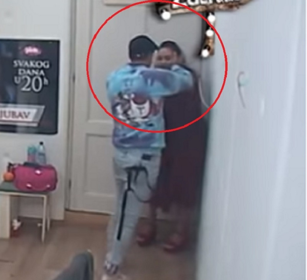 Ana NALUPALA Davidu šamare! Izvređala ga kao nikada do sad: Si*ice! Skloni se. Vidiš koji si ti TETREB!