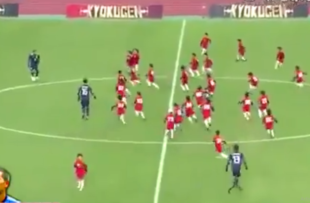 Odigran spektakularan meč, mnoštvo ludih poteza i SAMO JEDAN GOL! Ovo morate videti (VIDEO)