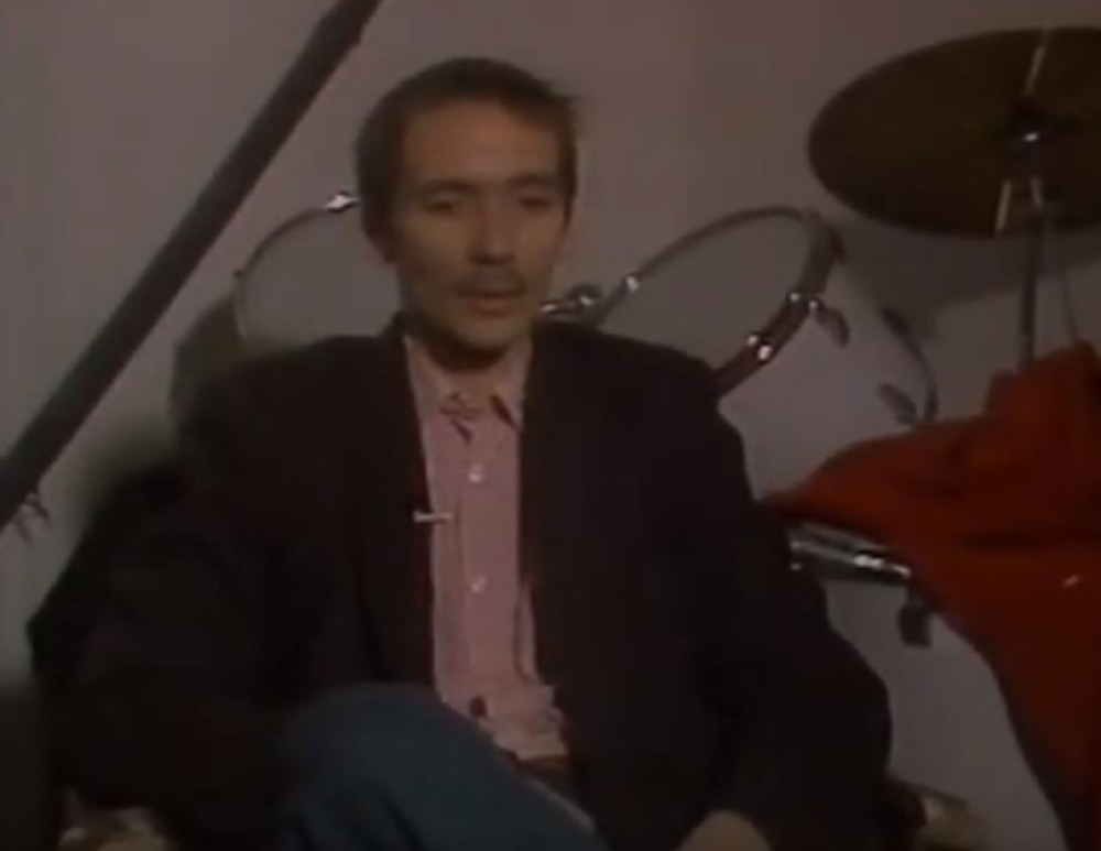 Bio je prva registrovana HIV osoba u Jugoslaviji, ikona rok scene, ali su mu ljudi okrenuli leđa i UMRO JE SAM!