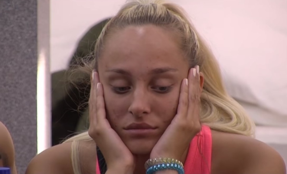 Pokrenuta PETICIJA za kažnjavanje Lune Đogani! Rugala se ljudima sa posebnim potrebama I RANIJE! (FOTO)