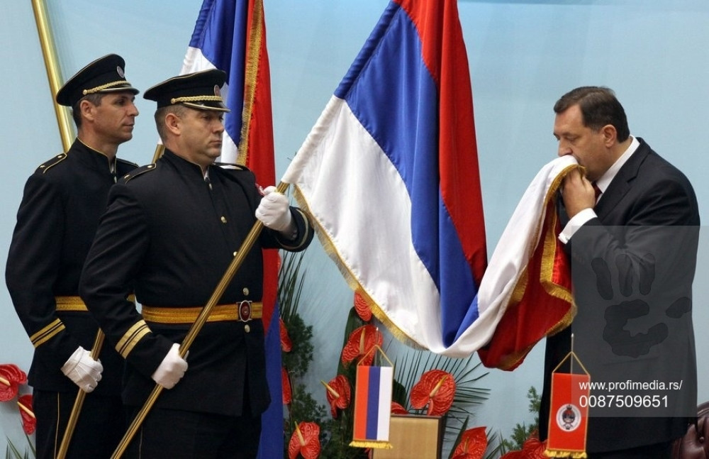 Dodik: Ukidanje VRS je bila greška, ali ta vojska i danas živi