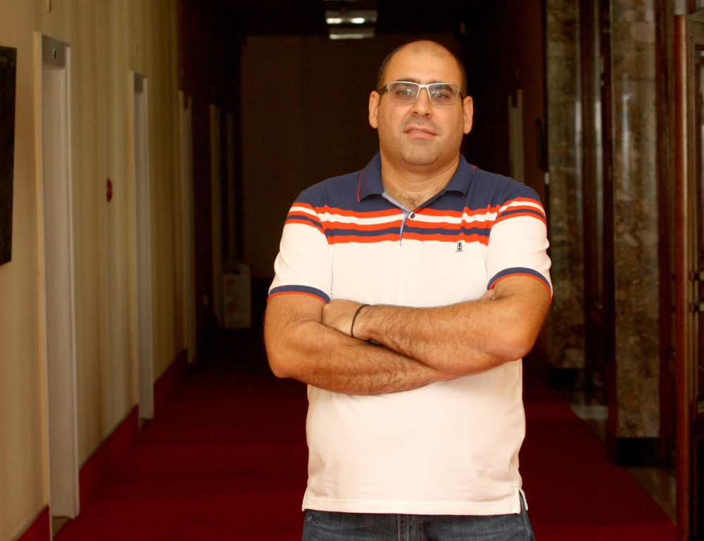 Vladimir Đukanović doživeo PRAVI UŽAS na parkingu! Njegova deca briznula u plač kad su ugledala STRAVIČNU SCENU!