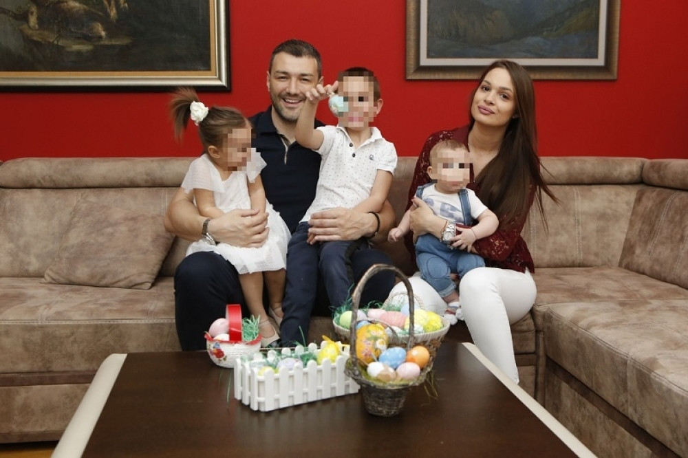 Vlada Mandić za Alo! otvorio vrata porodičnog doma! Ovako oni slave praznike, a ovaj detalj SIGURNO NISTE ZNALI! (FOTO)