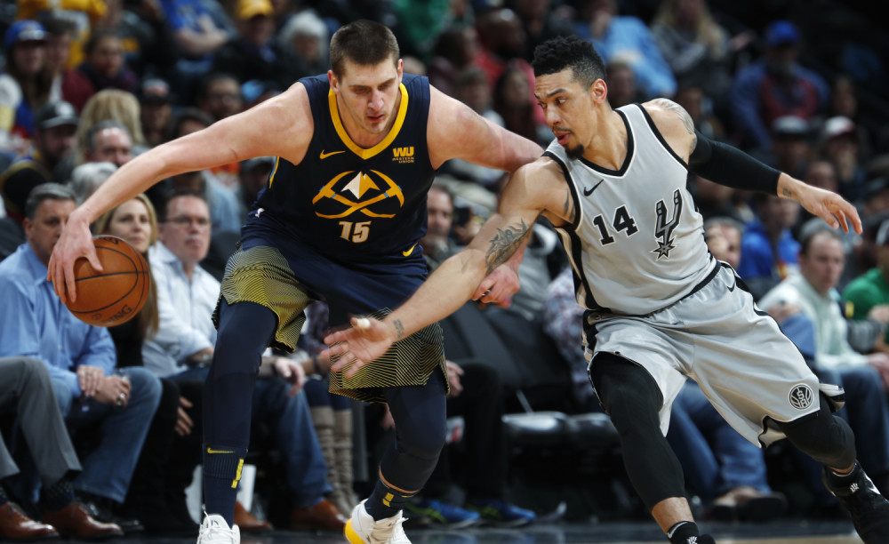 Jedan od najboljih trenera u NBA istoriji uporedio Jokića sa dve velike legende NBA lige!