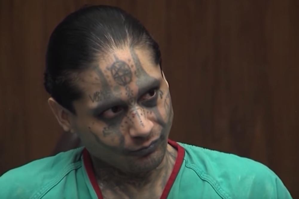 Cimeru živom vadio pluća i sekao glavu, ljudima pripalo muka, a on je sve vreme mirno gledao! (VIDEO)