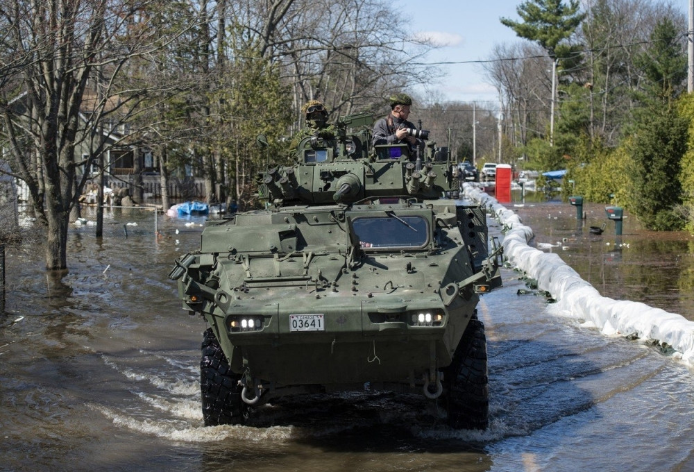 Zbog poplava evakuisano 10.000 ljudi, kiša tek stiže, ali prve žrtve su već pale (FOTO)