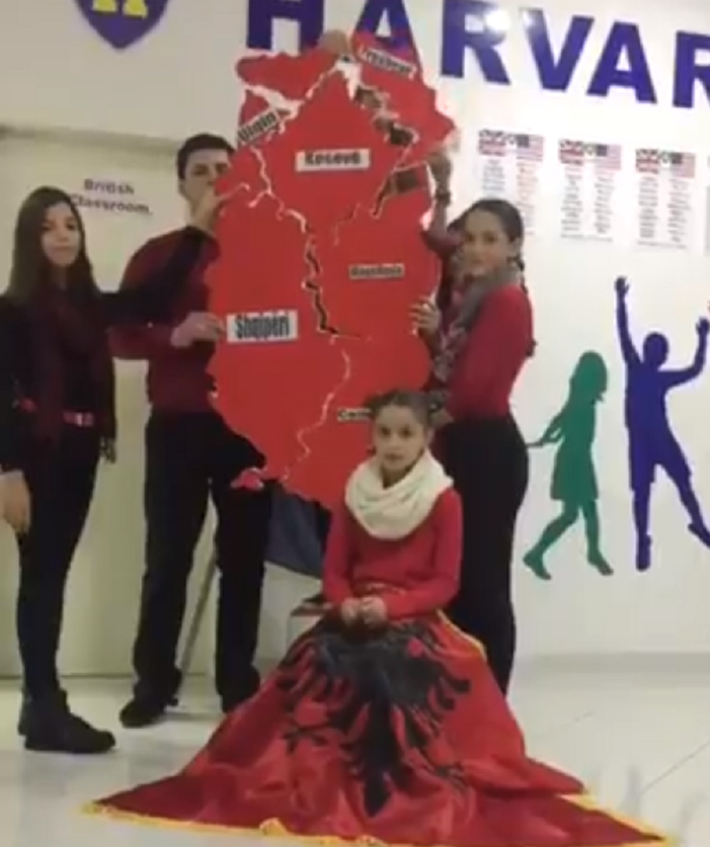 Najgora provokacija Albanaca, iskoristili decu da vređaju Srbe, Grke, Makedonce, Crnogorce... jedan san 100 GODINA! (VIDEO)