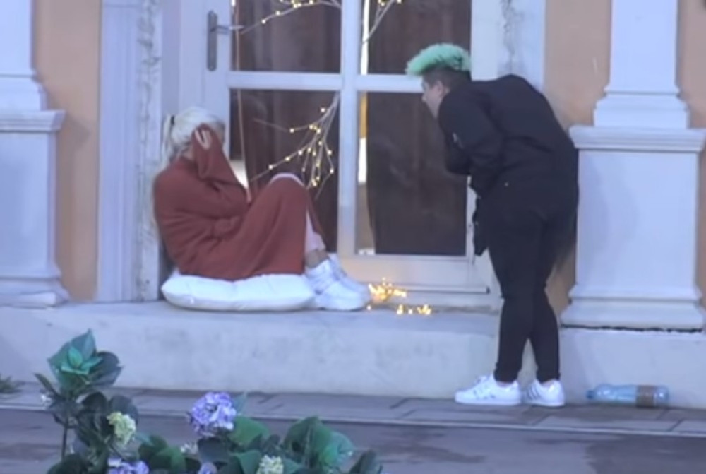 Matora udarila Sanju u žaru svađe! Drži se za oko, od vriske odzvanja sve! (VIDEO)