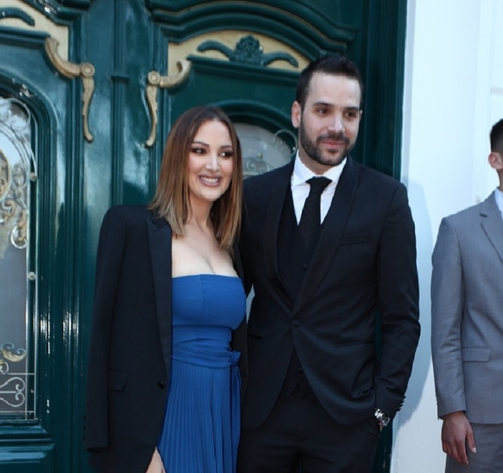 Aleksandra Prijović se pojavila sa Filipom u uskoj haljini na svadbi kod Karića, a tek da čujete koji POKLON su doneli!