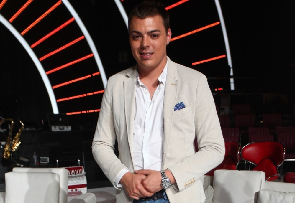 Pretili mu smrću, 5 godina krio da ima dete, razlog razvoda će vas šokirati, a sada sa drugom čeka bebu (FOTO/VIDEO)