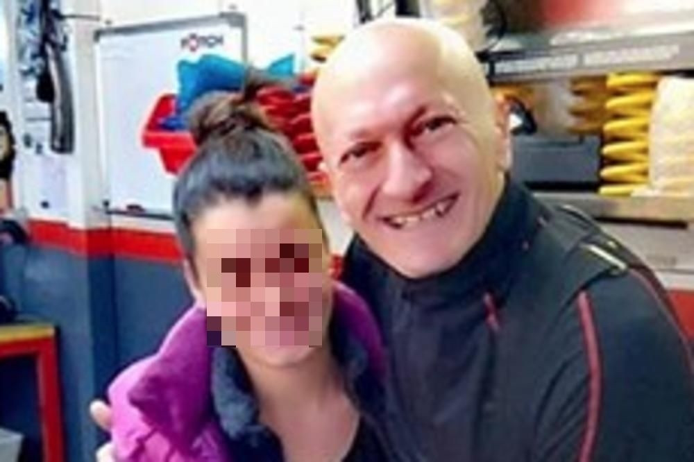 Doktor Pavlović je prvo zlostavljao dečaka, a sad udara na tinejdžerke! Osvanula gnusna fotografija! (FOTO)