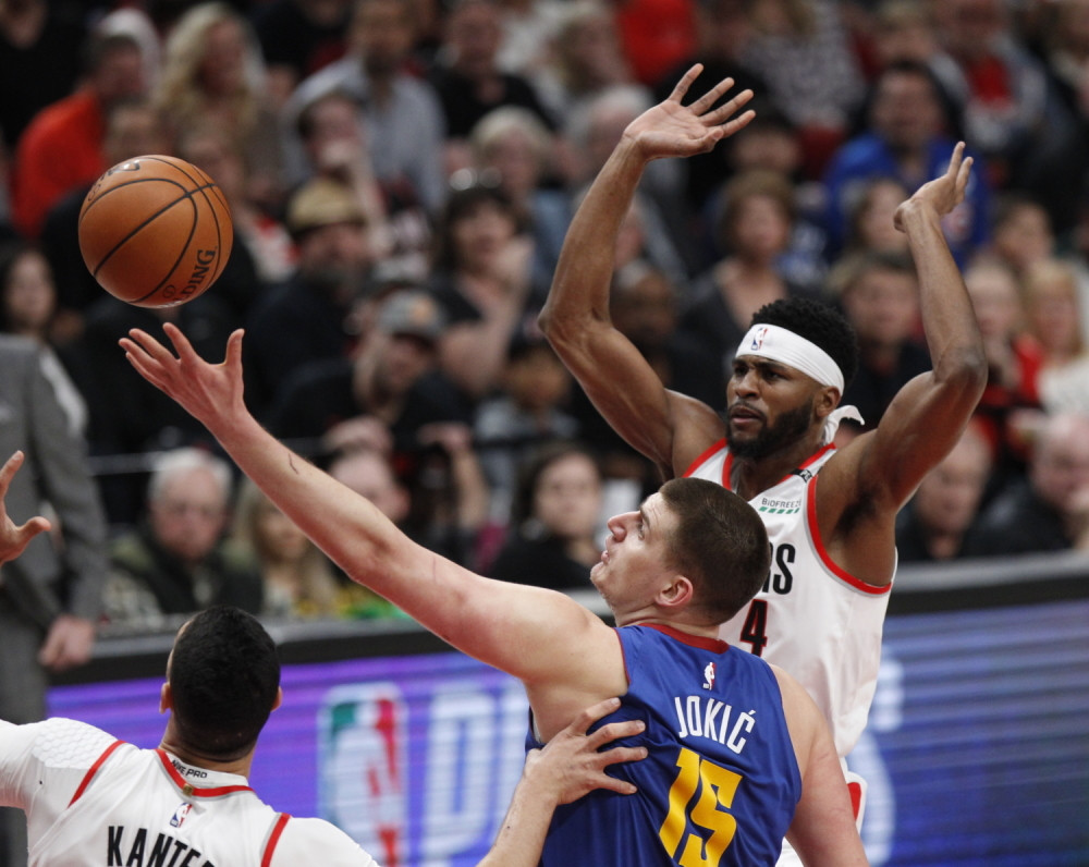 Jokićev tripl-dabl lomi seriju - Denver u gostima "tukao" Portland! Dramatičan finiš, sve rešeno sa OVIH šest poteza!