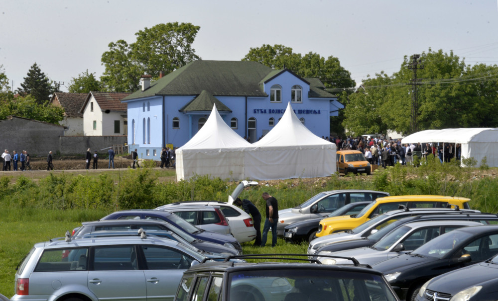 Hrvatska predsednica napala Srbiju zbog Šešeljevog kongresa u Hrtkovcima! Lider radikala joj zapušio usta!