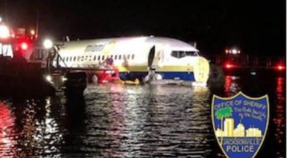 Američko čedo ponovo posrnulo, samo ludačkom snalažljivošću pilota izbegnuta KATASATROFA! (FOTO)