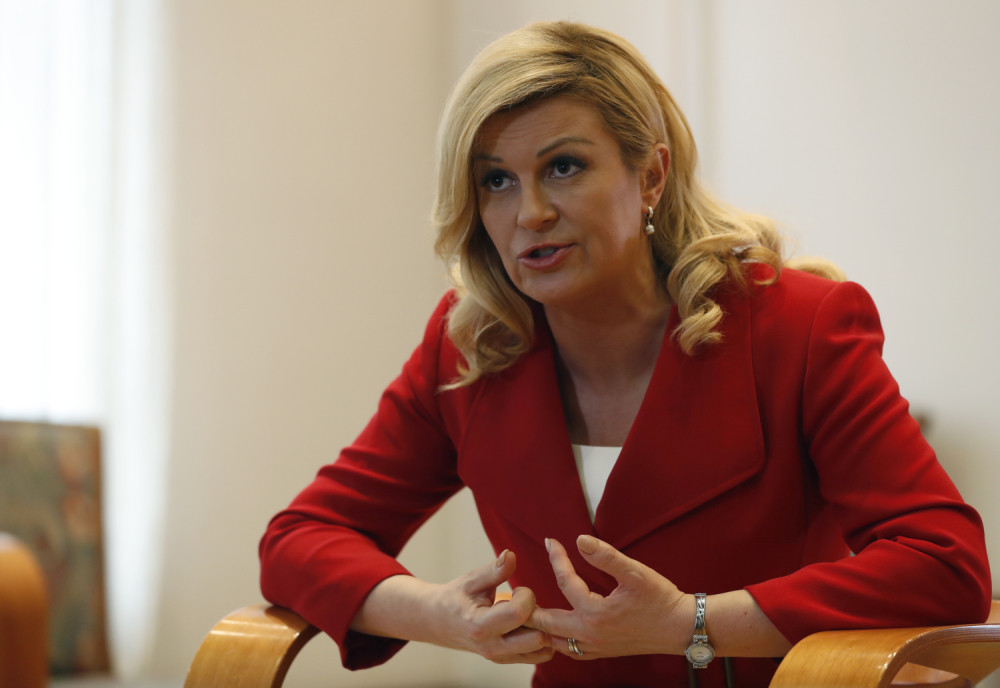 Privatni mejlovi Kolinde procureli u javnost, hrvatska predsednica zakucana na STUB SRAMA!