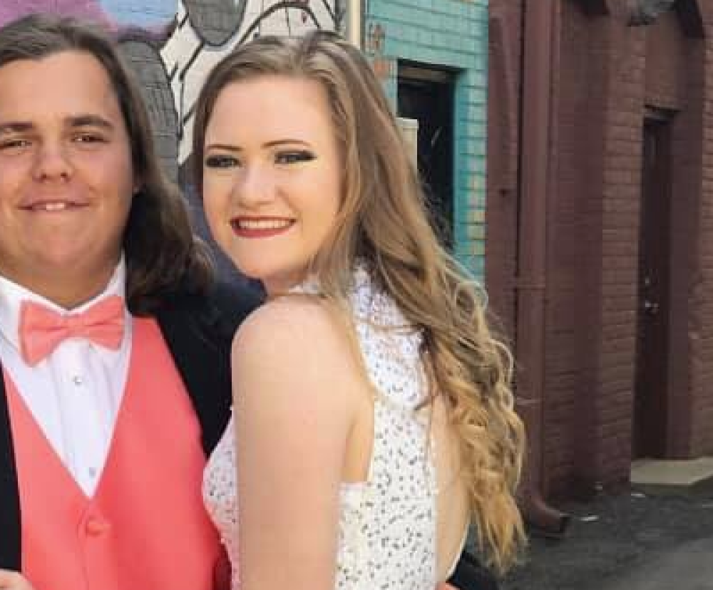 Dobila temu za rad, pa napisala samo jednu rečenicu, a profesorka joj rad ocenila ODLIČNO! (FOTO)