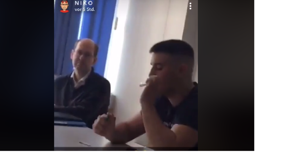Đak smotao cigaru i zapalio je pred profesorom! Evo odakle su učenici koji su zbog svog ponašanja digli Austriju na noge