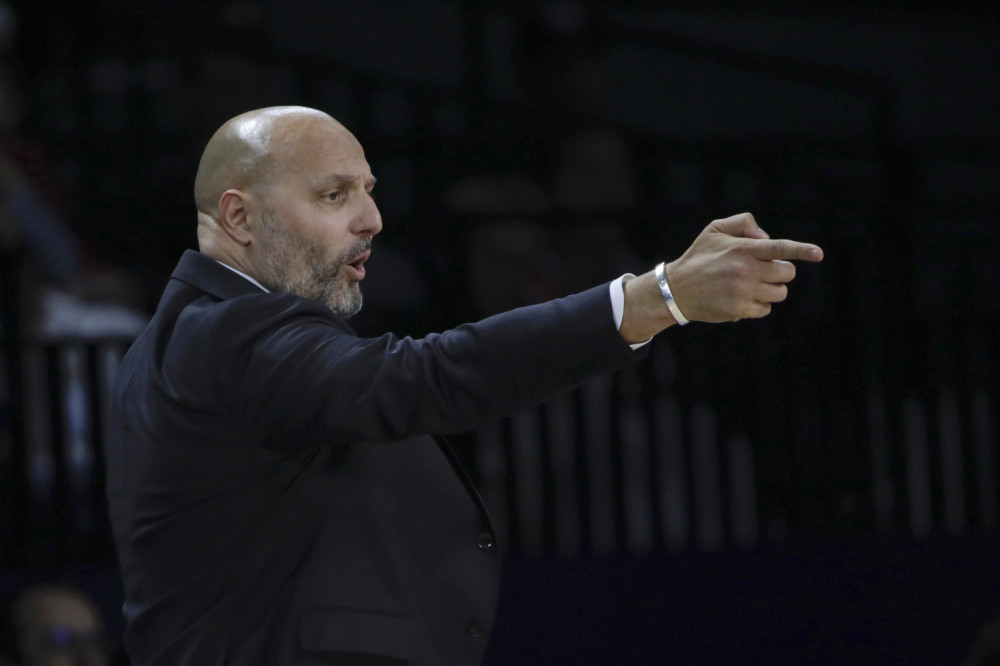 Aleksandar Đorđević sa Virtusom OSVOJIO LIGU ŠAMPIONA