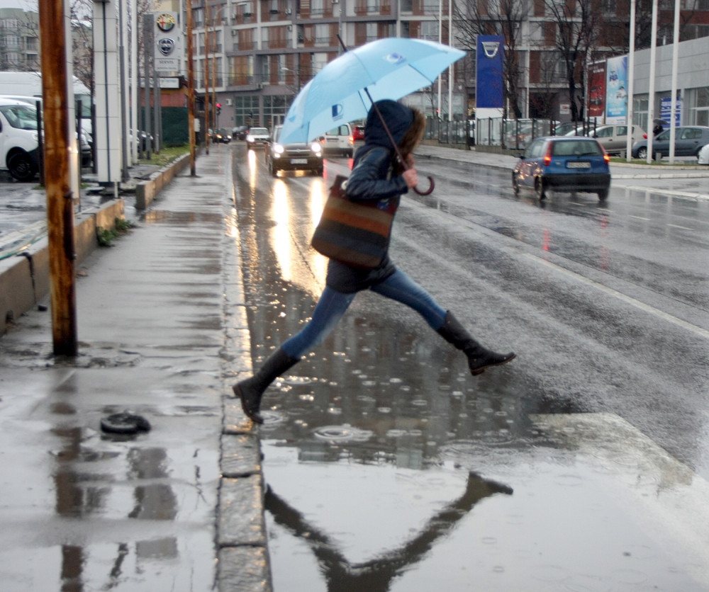 Meteorolozi otkrili kakvo nas vreme čeka sutra, ove krajeve pogodiće POTOP!