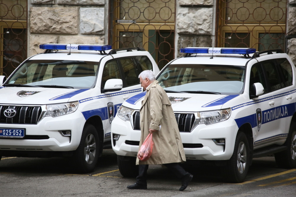 Milojko se obratio novinarima nakon što je izašao iz zatvora, namršten i pogrbljen ovo su bile njegove PRVE REČI!