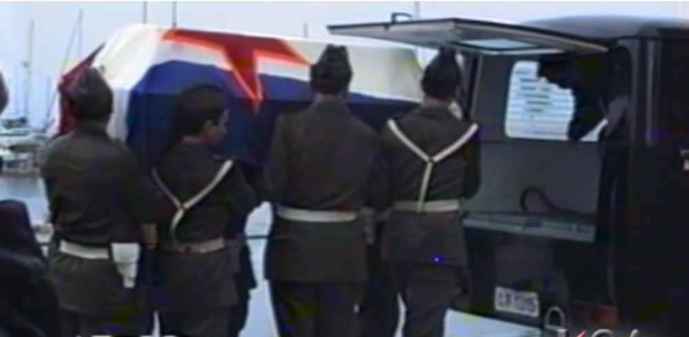 Mujo se seća kako mu je bilo kad je tek stigao u JNA, kad ga je kapetan upitao odakle dolazi…