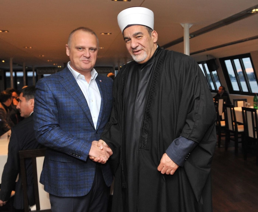 U ime Grada svim islamskim vernicima čestitam Ramazan (FOTO)