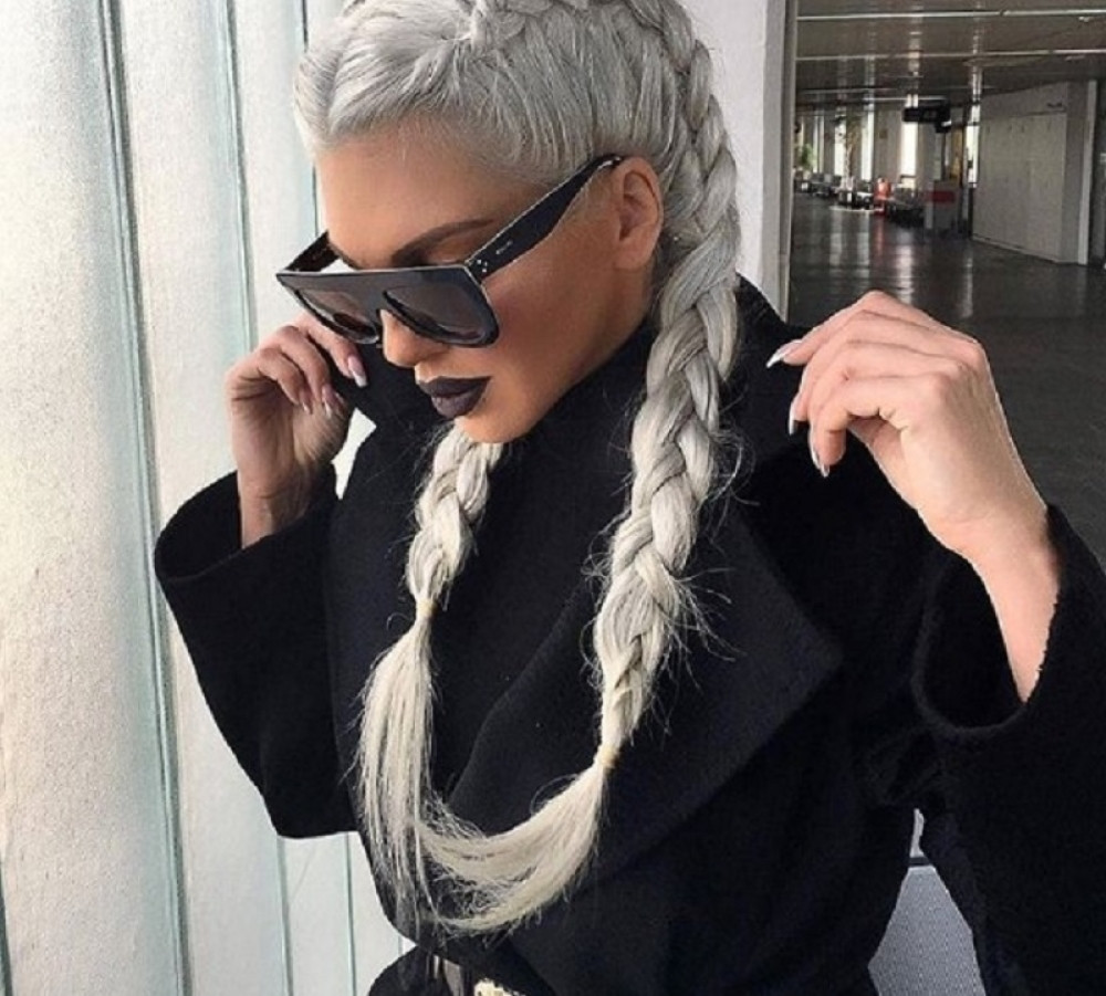 Ovo je PRVI MOMAK Jelene Karleuše! Imala je 19 godina, a njen izgled će vas ŠOKIRATI! (VIDEO)