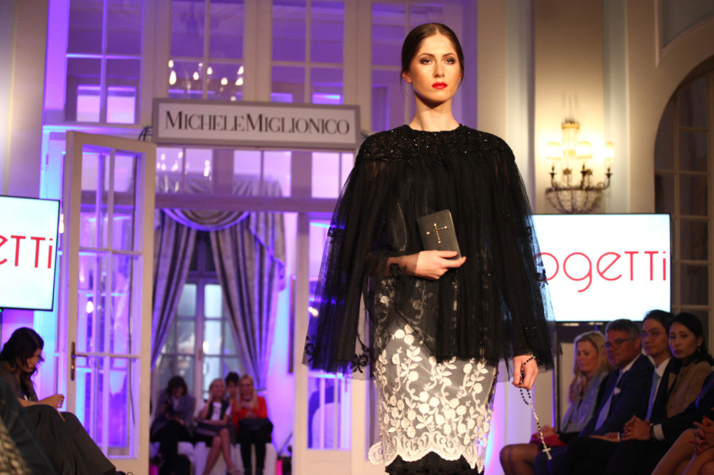 Spektakularna revija Michele Miglionico! Prisustvo OVE DIVE je mnoge iznenadilo! (FOTO)