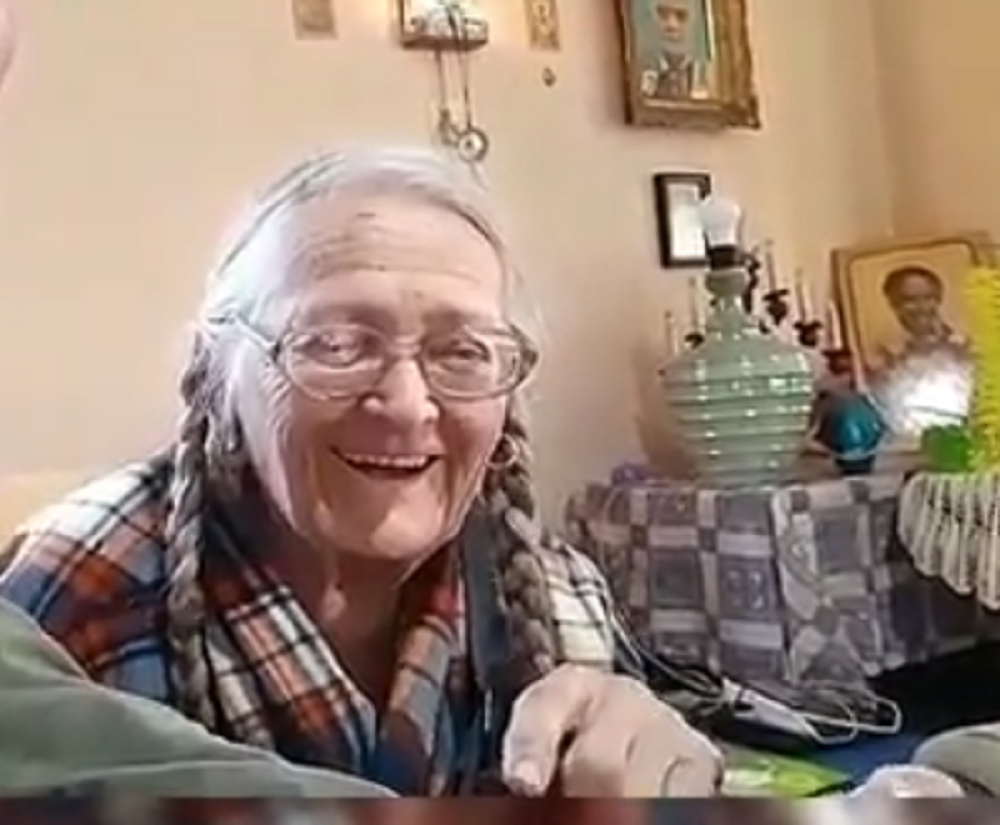 Ovako danas izgleda teta Đana iz filma "Lepa sela lepo gore"! Mica Troftaljka snimila kultnu scenu, a ne seća se! (VIDEO)